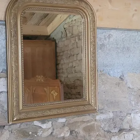 Nuit Insolite, Au Dessus D'une étable Casa rural