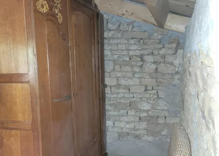 Nuit Insolite, Au Dessus D'une Etable 컨트리하우스 La Chapelle-Themer